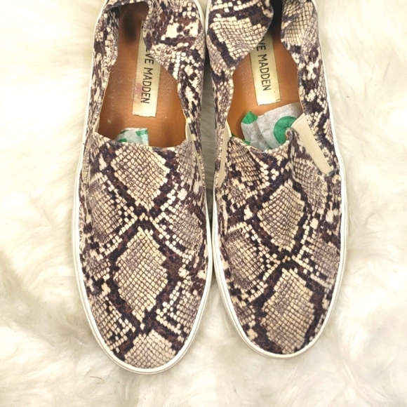 Steve Madden Fayna Snakeskin Print Slip On Sneakers 9 - Picture 9 of 16
